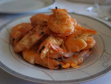 Η συνταγή της ημέρας: Γαρίδες σοτέ με κρασάκι